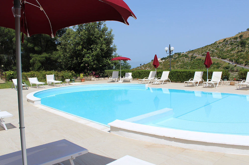 פסקיצ'י La Locanda Della Castellana Adults Only מראה חיצוני תמונה