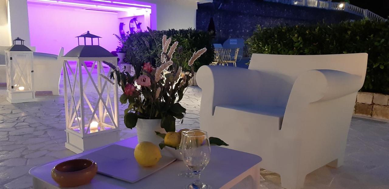 פסקיצ'י La Locanda Della Castellana Adults Only מראה חיצוני תמונה