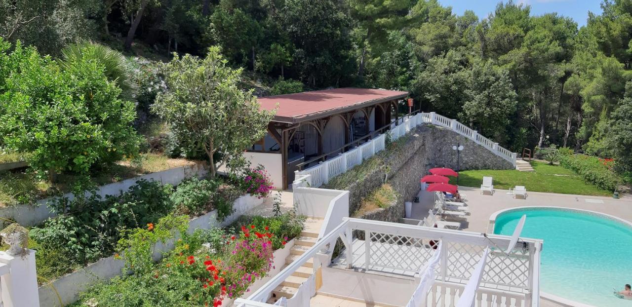 פסקיצ'י La Locanda Della Castellana Adults Only מראה חיצוני תמונה