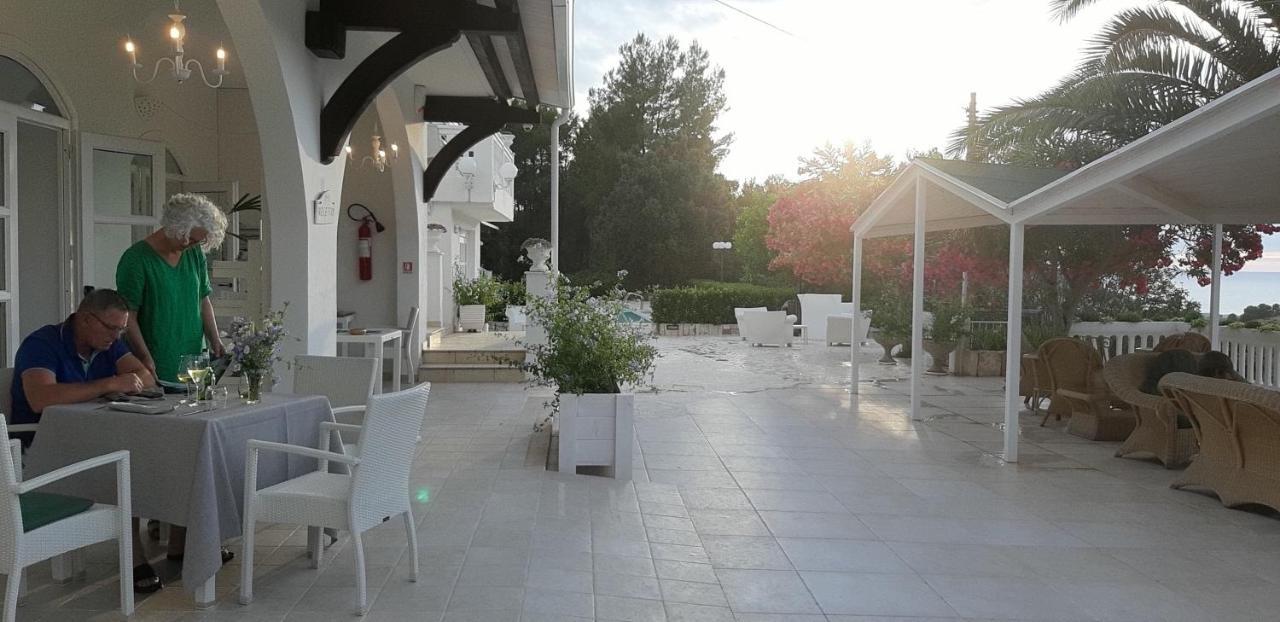 פסקיצ'י La Locanda Della Castellana Adults Only מראה חיצוני תמונה