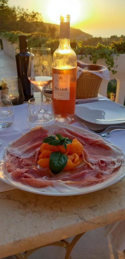 פסקיצ'י La Locanda Della Castellana Adults Only מראה חיצוני תמונה